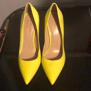 Neon pumps